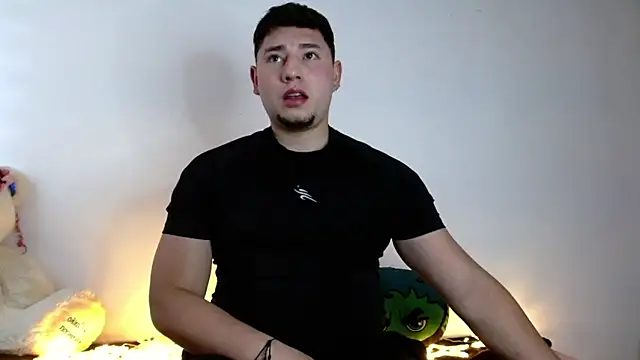 dap XOXO online show from 12/17/24, 10:22