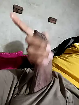 Snapshot of Pussy_lover_33 chatting on 01/12/25, 03:03 Pussy lover 33 online show from 01/12/25, 03:03