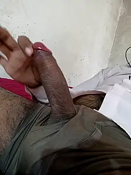 Snapshot of Pussy_lover_33 chatting on 02/15/25, 10:22 Pussy lover 33 online show from 02/15/25, 10:22