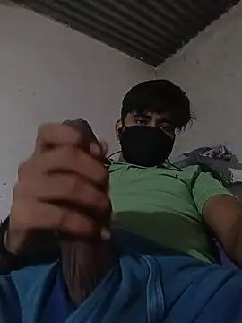 Snapshot of Pussy_lover_33 chatting on 10/31/25, 03:51 Pussy lover 33 online show from 10/31/25, 03:51