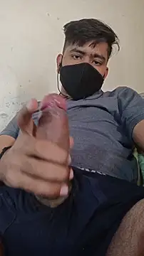 Snapshot of Pussy_lover_33 chatting on 01/14/26, 09:48 Pussy lover 33 online show from 01/14/26, 09:48