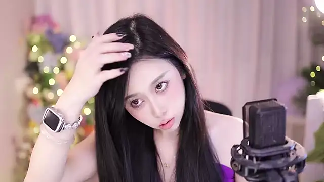 Snapshot of SleepArtist chatting on 01/26/25, 04:41 SleepArtist online show from 01/26/25, 04:41