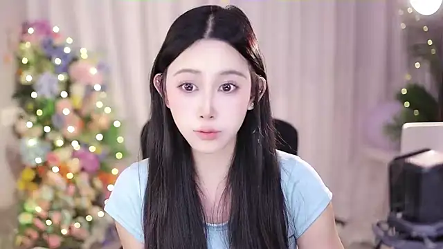 Snapshot of SleepArtist chatting on 02/18/25, 06:04 SleepArtist online show from 02/18/25, 06:04