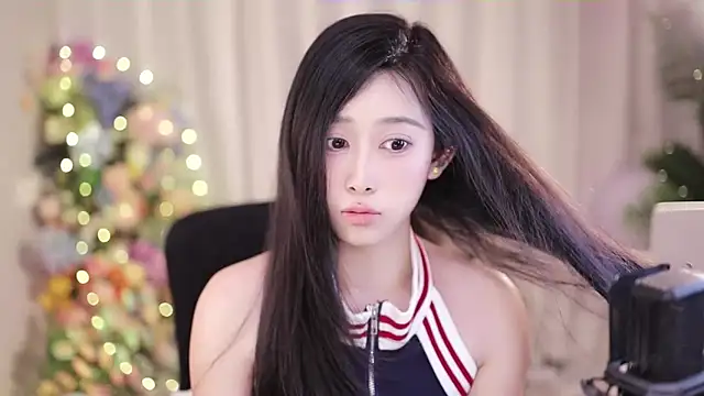 Snapshot of SleepArtist chatting on 02/19/25, 05:05 SleepArtist online show from 02/19/25, 05:05