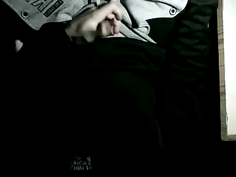 Snapshot of vadszex31 chatting on 12/21/25, 03:41 vadszex31 online show from 12/21/25, 03:41