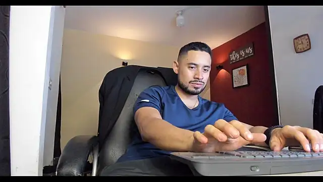 thesexlawyer1 online show from 11/25/25, 10:43