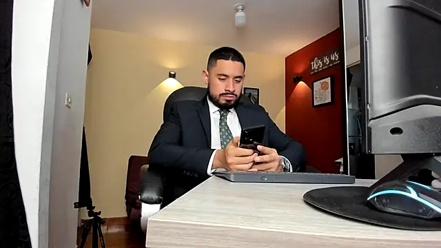 thesexlawyer1 online show from 05/17/26, 03:37