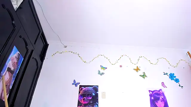 Emily Coper18 online show from 02/16/25, 04:10