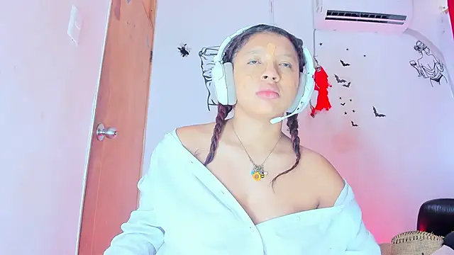 Emily Coper18 online show from 01/12/26, 01:27