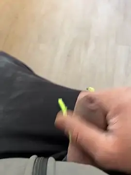 Snapshot of Angeloggaa chatting on 12/11/24, 09:30 Angeloggaa online show from 12/11/24, 09:30