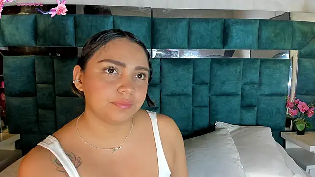 Abril Gomez06 online show from 04/28/26, 02:27