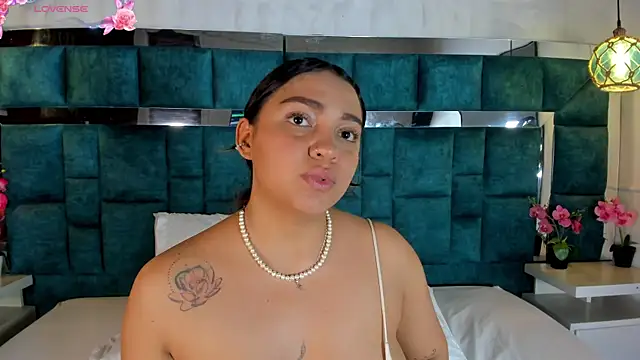 Abril Gomez06 online show from 05/21/26, 08:05