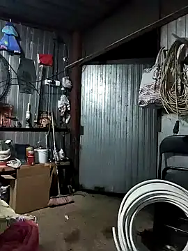 Snapshot of Sarpe84 chatting on 12/04/24, 05:33 Sarpe84 online show from 12/04/24, 05:33