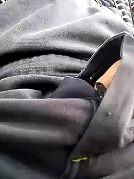 Snapshot of Sarpe84 chatting on 02/03/25, 07:07 Sarpe84 online show from 02/03/25, 07:07