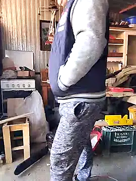 Snapshot of Sarpe84 chatting on 02/23/25, 11:44 Sarpe84 online show from 02/23/25, 11:44