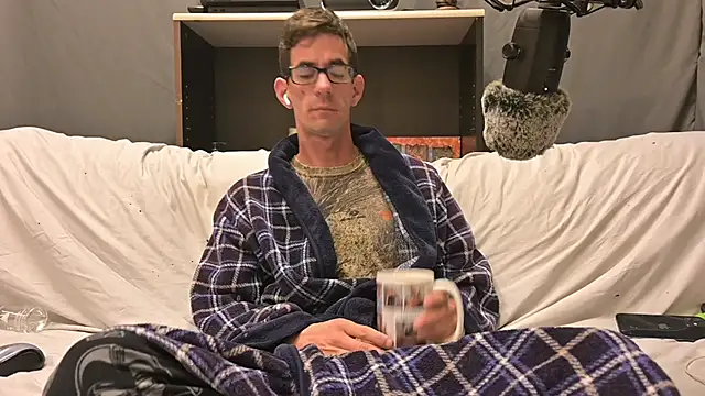 joeiandola online show from 10/20/25, 03:01