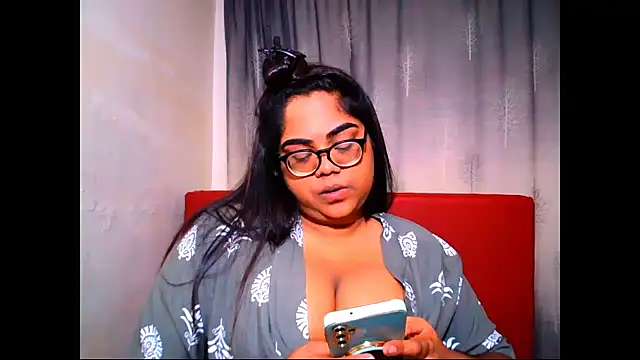 Indian Lola00 online show from 12/16/25, 05:40