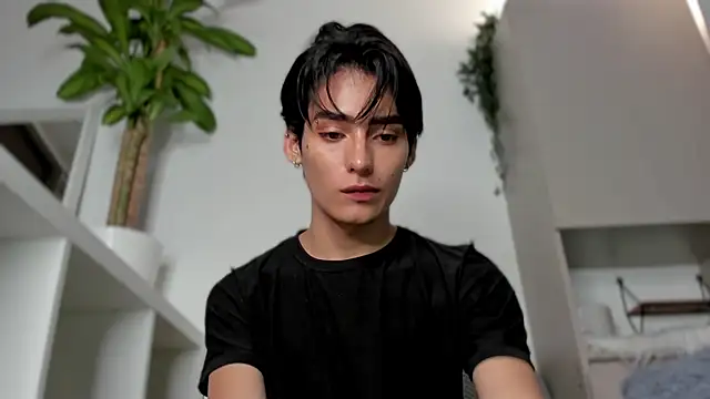 sebas rose online show from 02/04/25, 03:54