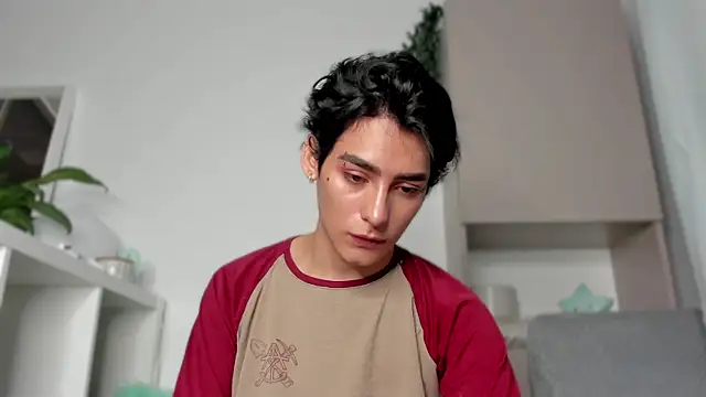 sebas rose online show from 02/13/25, 01:50