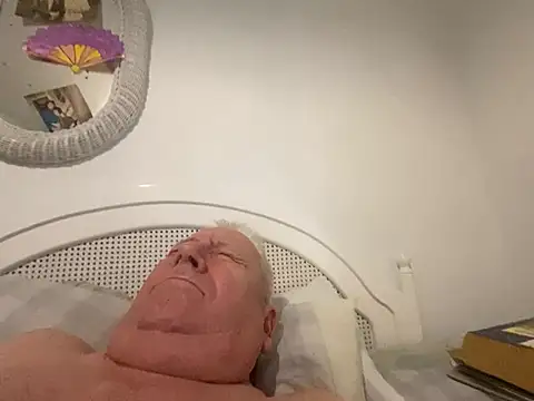 Bossinmidd12 online show from 01/27/25, 11:43