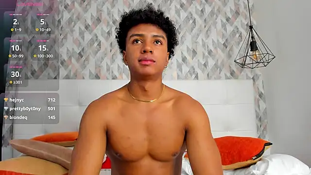 Snapshot of MagnusKing_ chatting on 03/16/25, 03:17 MagnusKing online show from 03/16/25, 03:17