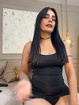 Snapshot of Alishak chatting on 11/17/25, 08:47 Alishak online show from 11/17/25, 08:47