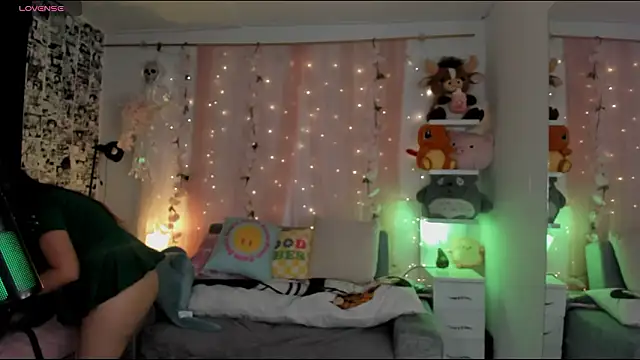  dayana miler online show from 03/18/26, 02:53