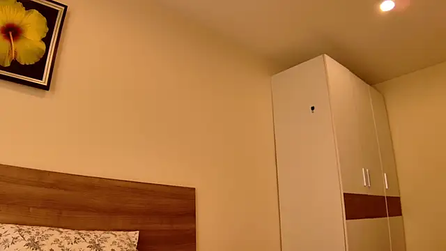 sun place online show from 03/23/25, 02:15