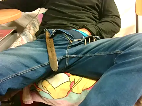 Giulio35 Pika online show from 10/25/25, 04:42