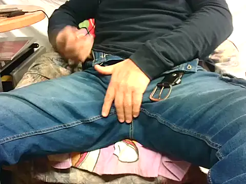 Giulio35 Pika online show from 11/21/25, 05:55