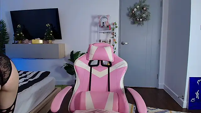 juicyshow  online show from 12/03/25, 12:40