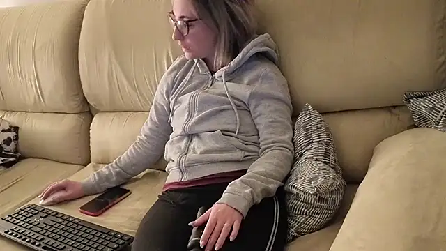 sexy blondie92 online show from 03/19/26, 10:14