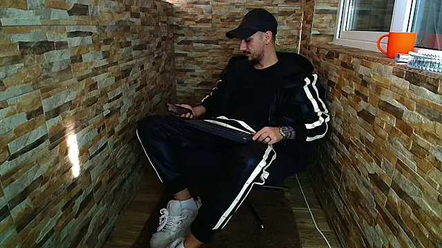 AndrewBanner online show from 12/20/24, 10:49