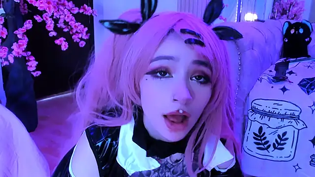 Snapshot of zephirahabney chatting on 02/02/25, 05:04 zephirahabney online show from 02/02/25, 05:04