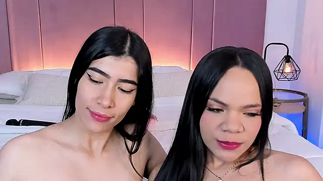 siara and zoe online show from 03/24/26, 11:54