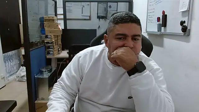 Snapshot of gordito_xx chatting on 02/20/25, 04:46 gordito xx online show from 02/20/25, 04:46