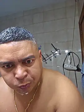 Snapshot of gordito_xx chatting on 09/25/25, 05:22 gordito xx online show from 09/25/25, 05:22