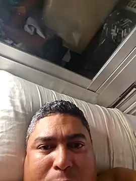 Snapshot of gordito_xx chatting on 10/28/25, 10:23 gordito xx online show from 10/28/25, 10:23