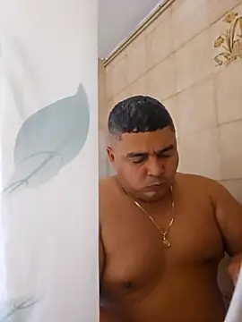 Snapshot of gordito_xx chatting on 11/11/25, 02:06 gordito xx online show from 11/11/25, 02:06