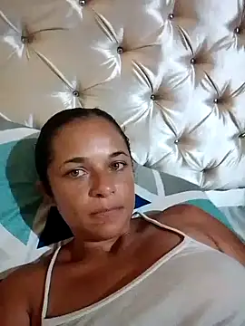 GiveLove1 online show from 12/22/25, 02:47