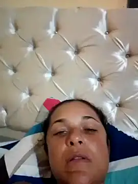 GiveLove1 online show from 12/23/25, 04:10