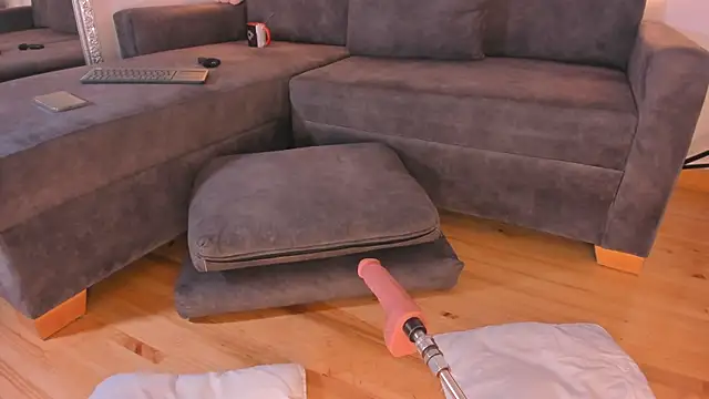 Isabella francoo online show from 11/20/25, 12:27