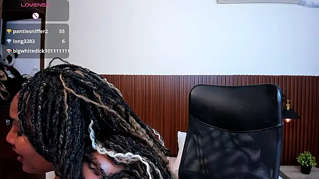 chanel brunette online show from 02/23/25, 12:41