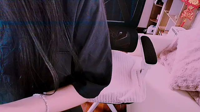 Lee Mi online show from 02/15/26, 04:36