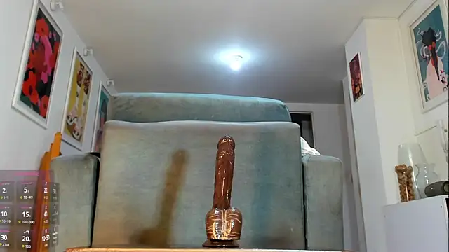 Snapshot of Alexxis-333 chatting on 09/21/25, 06:48 Alexxis-333 online show from 09/21/25, 06:48