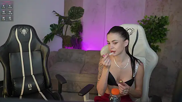 Tina Breeze online show from 10/17/25, 06:49