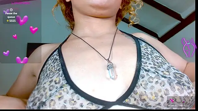 Eva Hoot online show from 03/10/25, 01:32