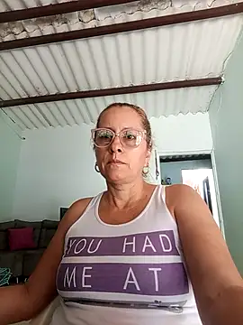 deisy summers47x online show from 01/28/25, 03:14