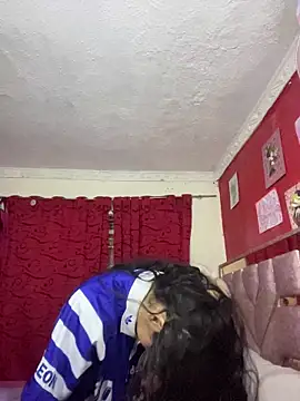 Snapshot of _Dulcinea777 chatting on 11/12/25, 11:03 Dulcinea777 online show from 11/12/25, 11:03