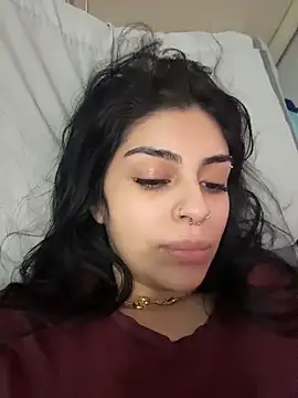 Snapshot of ThickerThanYoBitch chatting on 12/15/25, 06:06 ThickerThanYoBitch online show from 12/15/25, 06:06